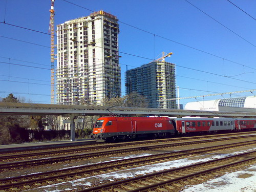 ZST Petrzalka (s Taurusikom v cele REXu do Viedne) a Vienna Gate