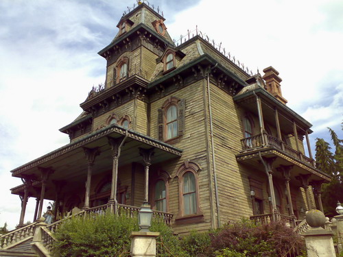 Phantom Manor, DLP